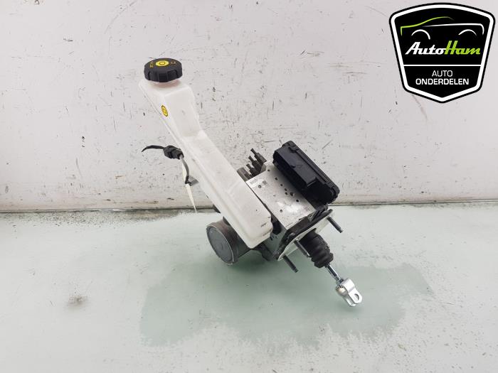 Bromsservo från en Kia Niro I (DE) E-Niro 64 kWh 2020