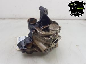 Używane Pompa oleju Porsche Cayenne (9PA) 4.5 V8 32V Turbo Cena € 95,00 Procedura marży oferowane przez AutoHam