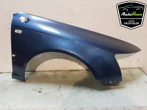 Begagnade Framskärm, vänster Audi A6 (C6) 3.2 V6 24V FSI Quattro Pris € 150,00 Marginaltabell erbjuds av AutoHam