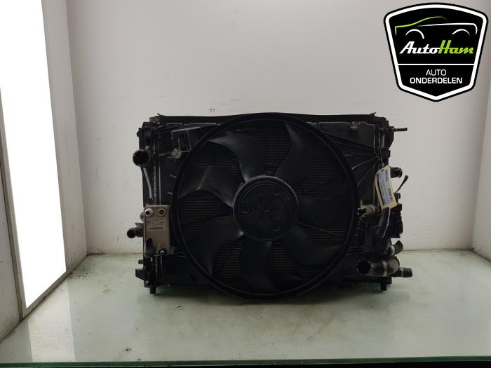 Kylarsats från en Mercedes-Benz C Estate (S205) C-350 e 2.0 16V 2015