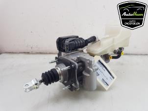 Begagnade Bromsservo Toyota C-HR (X1,X5) 2.0 16V Hybrid Pris € 295,00 Marginaltabell erbjuds av AutoHam