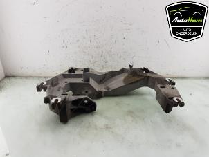 Begagnade Fäste, växellåda BMW X5 (F15) xDrive 40e 2.0 Pris € 125,00 Marginaltabell erbjuds av AutoHam