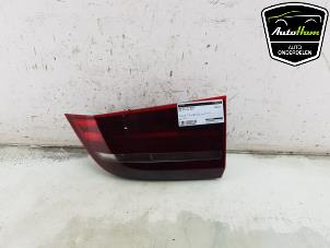 Begagnade Baklykta, höger BMW X5 (F15) xDrive 40e 2.0 Pris € 100,00 Marginaltabell erbjuds av AutoHam