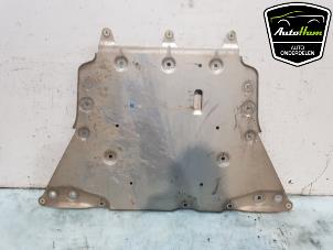 Begagnade Hasplåt BMW iX (I20) xDrive40 77 kWh Pris € 150,00 Marginaltabell erbjuds av AutoHam