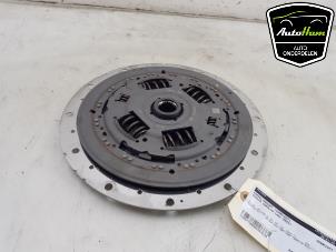 Używane Zestaw sprzegla (kompletny) Toyota Corolla Touring Sport (E21/EH1) 2.0 16V Hybrid 200 Cena € 150,00 Procedura marży oferowane przez AutoHam