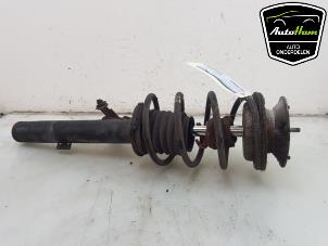 Begagnade Stötdämpare, höger fram BMW 1 serie (E87/87N) 116i 1.6 16V Pris € 35,00 Marginaltabell erbjuds av AutoHam