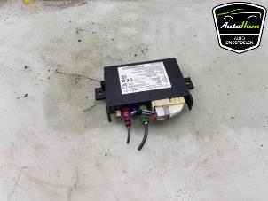 Gebruikte Radio module Mercedes C AMG (C205) 4.0 C-63 S AMG V8 Biturbo Prijs € 95,00 Margeregeling aangeboden door AutoHam