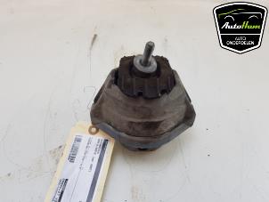 Używane Wspornik silnika BMW 6 serie (E64) 650 i 4.8 V8 32V Cena € 30,00 Procedura marży oferowane przez AutoHam