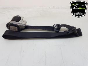 Begagnade Främre säkerhetsbälte, vänster Mercedes A (W169) 1.5 A-150 5-Drs. Pris € 50,00 Marginaltabell erbjuds av AutoHam