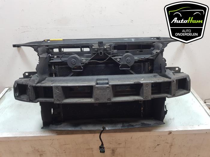 Front från en Skoda Octavia Combi (5EAC) 2.0 TDI GreenTec 16V 2013