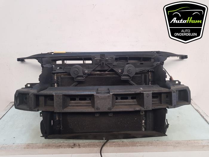 Front från en Skoda Octavia Combi (5EAC) 2.0 TDI GreenTec 16V 2013