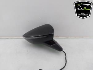 Begagnade Skärmspegel, höger Seat Arona (KJX) 1.0 TSI 12V Pris € 150,00 Marginaltabell erbjuds av AutoHam