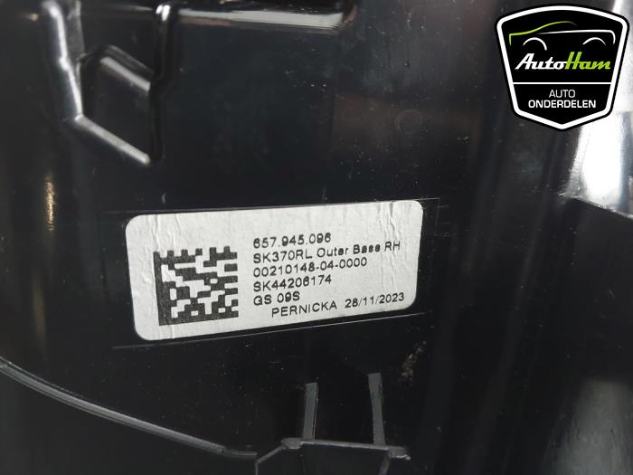 Baklykta, höger från en Skoda Scala 1.0 TSI 110 2023