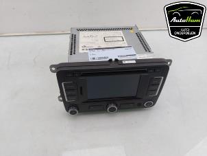 Begagnade Kontrollenhet, multimediadisplay Volkswagen Golf V (1K1) 2.0 GTI 16V FSI Turbo Pris € 175,00 Marginaltabell erbjuds av AutoHam