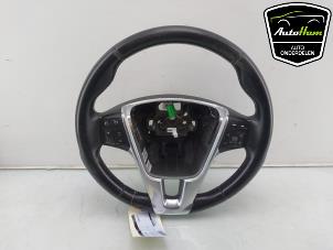 Używane Kierownica Volvo V60 I (FW/GW) 2.0 D4 16V Cena € 75,00 Procedura marży oferowane przez AutoHam