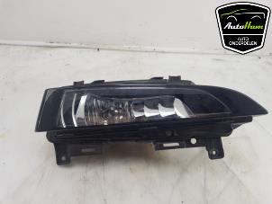 Begagnade Dimljus, höger fram Skoda Scala 1.0 TSI 110 Pris € 50,00 Marginaltabell erbjuds av AutoHam