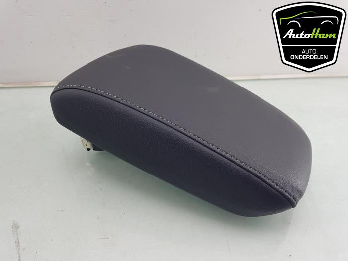 Armstöd från en Opel Astra K Sports Tourer 1.6 CDTI 136 16V 2016