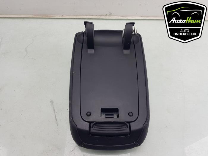 Armstöd från en Opel Astra K Sports Tourer 1.6 CDTI 136 16V 2016