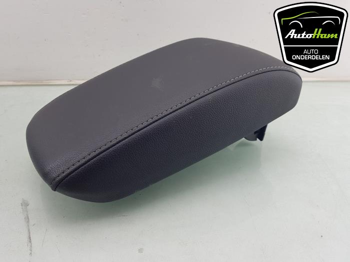 Armstöd från en Opel Astra K Sports Tourer 1.6 CDTI 136 16V 2016