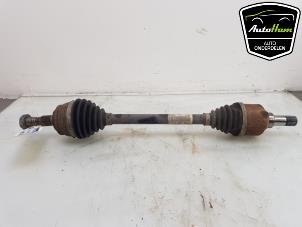 Gebruikte Steekas links-voor Opel Corsa F (UB/UH/UP) 1.2 Turbo 12V 100 Prijs € 75,00 Margeregeling aangeboden door AutoHam