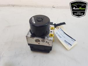 Używane Pompa ABS Volkswagen Caddy III (2KA,2KH,2CA,2CH) 2.0 TDI 16V Cena € 145,00 Procedura marży oferowane przez AutoHam