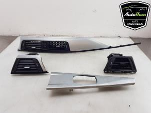 Gebruikte Dashboardlijst BMW 3 serie (F30) 320i 2.0 16V Prijs € 150,00 Margeregeling aangeboden door AutoHam