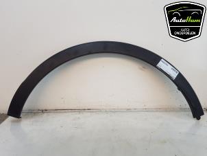 Gebruikte Wielrand achter Renault Captur (2R) 1.2 TCE 16V EDC Prijs € 35,00 Margeregeling aangeboden door AutoHam