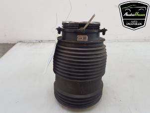 Begagnade Luftfjäder Mercedes C (W205) C-350 e 2.0 16V Pris € 225,00 Marginaltabell erbjuds av AutoHam