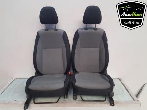 Begagnade Säte, höger Hyundai i20 (GBB) 1.2i 16V Pris € 100,00 Marginaltabell erbjuds av AutoHam