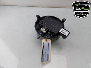 Begagnade Fläktmotor för uppvärmning och ventilation Landrover Range Rover Sport (LW) 3.0 SDV6 Pris € 75,00 Marginaltabell erbjuds av AutoHam