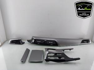 Gebruikte Dashboardlijst BMW 5 serie Touring (G31) 520i 2.0 TwinPower Turbo 16V Prijs € 250,00 Margeregeling aangeboden door AutoHam