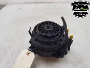 Begagnade Bränslefilterhus Mercedes E (C238) E-220d 2.0 Turbo 16V Pris € 50,00 Marginaltabell erbjuds av AutoHam