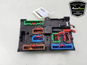 Gebruikte Zekeringkast BMW 3 serie (G20) 318d 2.0 TwinPower Turbo 16V Prijs € 30,00 Margeregeling aangeboden door AutoHam