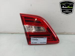 Begagnade Baklykta, vänster Mercedes ML III (166) 3.0 ML-350 BlueTEC V6 24V 4-Matic Pris € 225,00 Marginaltabell erbjuds av AutoHam