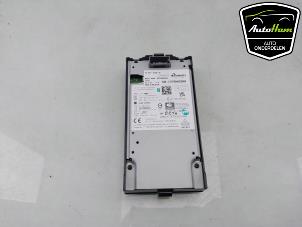 Begagnade Trådlös laddare Ford Focus 4 Wagon 1.0 EcoBoost 12V Hybrid 125 Pris € 125,00 Marginaltabell erbjuds av AutoHam