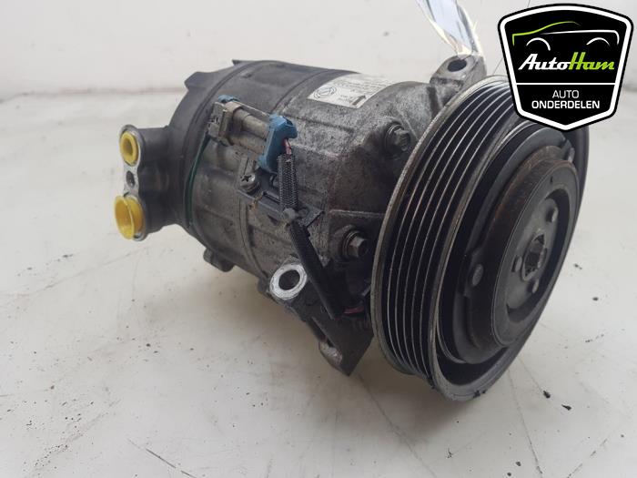 Aircopomp van een Alfa Romeo 159 (939AX) 3.2 JTS V6 24V Q4 2008