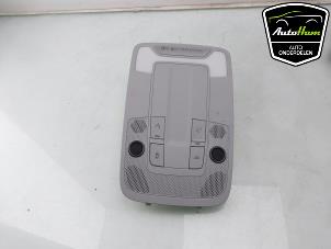 Begagnade Innerbelysning, fram Audi Q2 (GAB/GAG) 1.5 35 TFSI 16V Pris € 25,00 Marginaltabell erbjuds av AutoHam