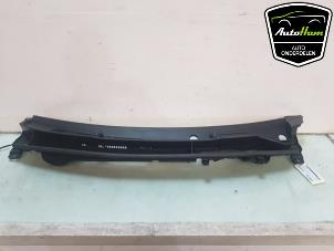 Używane Parawan Toyota Yaris IV (P21/PA1/PH1) 1.5 12V Hybrid 115 Cena € 150,00 Procedura marży oferowane przez AutoHam