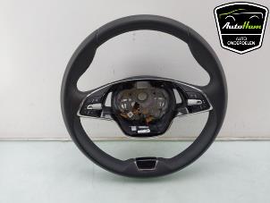 Używane Kierownica Skoda Karoq 1.0 TSI 12V Cena € 175,00 Procedura marży oferowane przez AutoHam