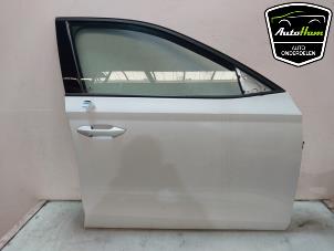 Begagnade Framdörr, 4-dörrars, höger Skoda Octavia Combi (NXAC) 1.5 TSI e-TEC 16V Pris på förfrågan erbjuds av AutoHam