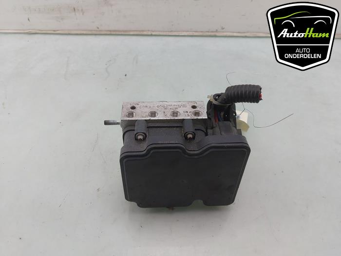 Pompa ABS z Mitsubishi Space Star (A0) 1.0 12V 2013