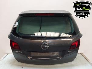 Begagnade Baklucka Opel Astra J Sports Tourer (PD8/PE8/PF8) 1.6 CDTI 16V Pris € 475,00 Marginaltabell erbjuds av AutoHam