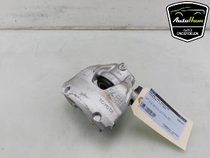 Używane Zacisk hamulcowy prawy przód Toyota Aygo X 1.0 12V VVT-i Cena € 30,00 Procedura marży oferowane przez AutoHam