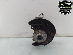 Begagnade Spindel, vänster fram Skoda Karoq 1.0 TSI 12V Pris € 195,00 Marginaltabell erbjuds av AutoHam