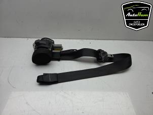 Begagnade Främre säkerhetsbälte, höger Ford Fiesta 6 ST 1.6 ST 16V Pris € 95,00 Marginaltabell erbjuds av AutoHam