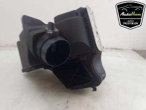 Begagnade Luftfilterhus Audi A4 Avant (B8) 1.8 TFSI 16V Pris € 40,00 Marginaltabell erbjuds av AutoHam