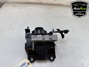 Begagnade Motorfäste Toyota Yaris Cross (PB1/PJ1) 1.5 12V Hybrid 115 Pris € 40,00 Marginaltabell erbjuds av AutoHam