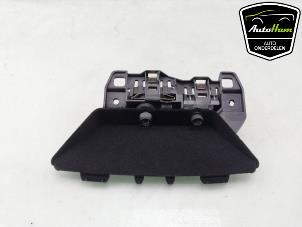 Begagnade Framåtriktad kamera BMW X5 (G05) xDrive50e 3.0 24V Pris € 250,00 Marginaltabell erbjuds av AutoHam