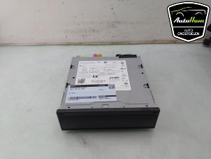 Begagnade Kontrollenhet, multimedia Volkswagen T-Roc I 1.5 TSI 16V Pris € 750,00 Marginaltabell erbjuds av AutoHam