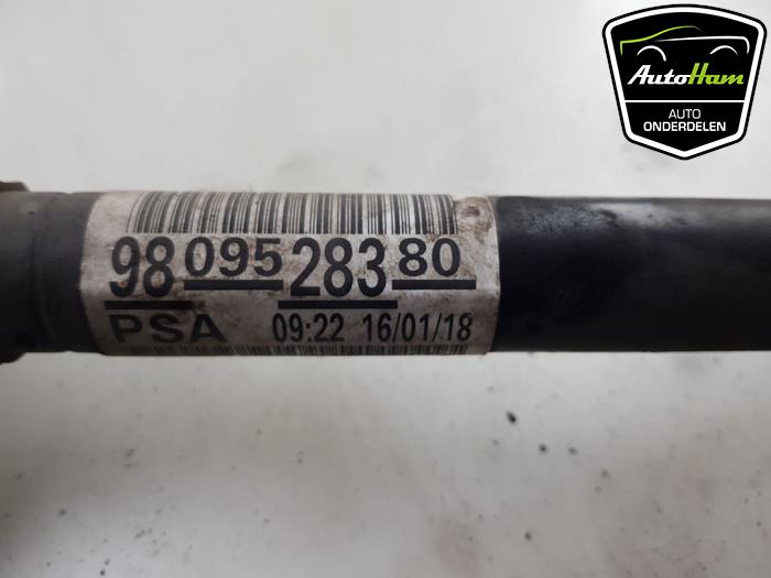 Drivaxel, höger fram från en Peugeot 3008 II (M4/MC/MJ/MR) 1.2 12V e-THP PureTech 130 2018